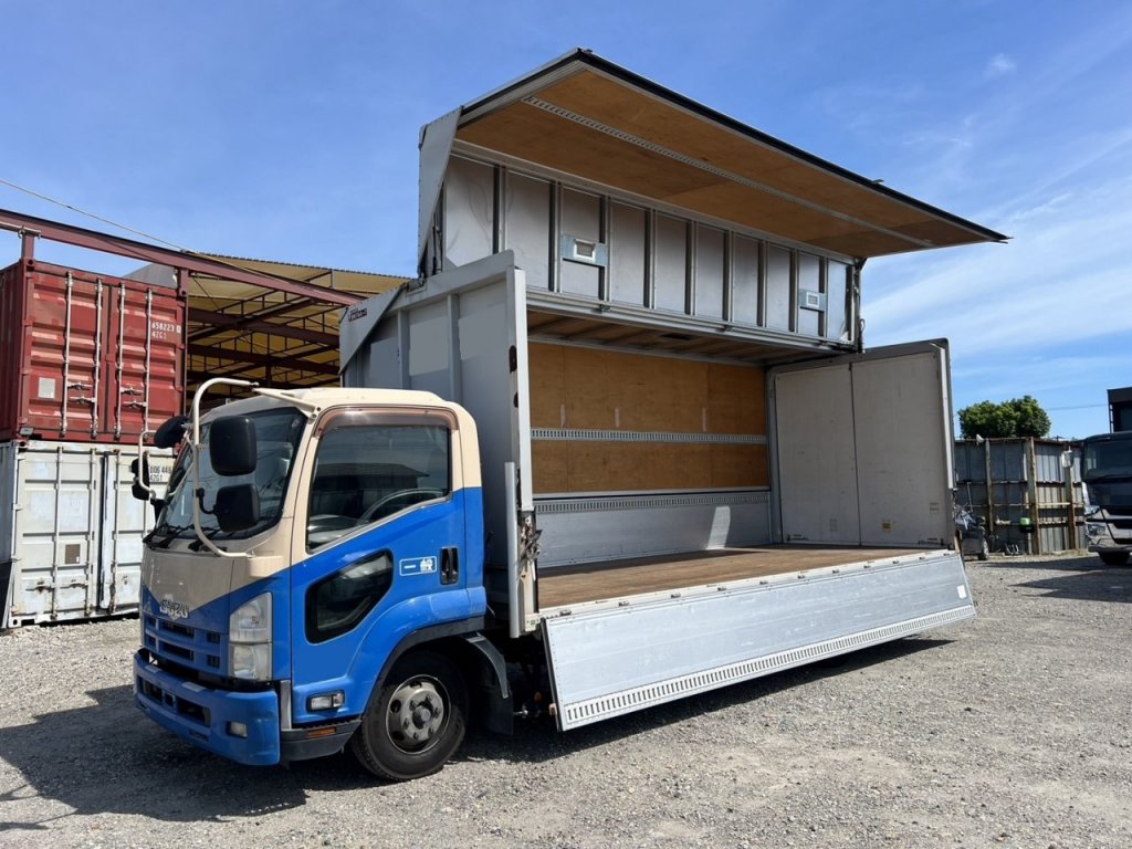 いすゞ 中型ワイド フォワード アルミウィング SKG-FRR90T2