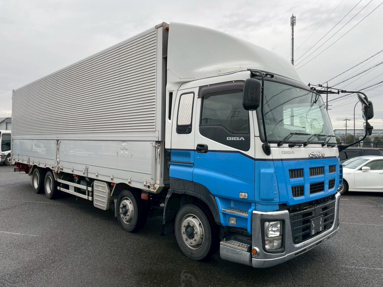 いすゞ 10t超 ギガ アルミウィング QKG-CYJ77A