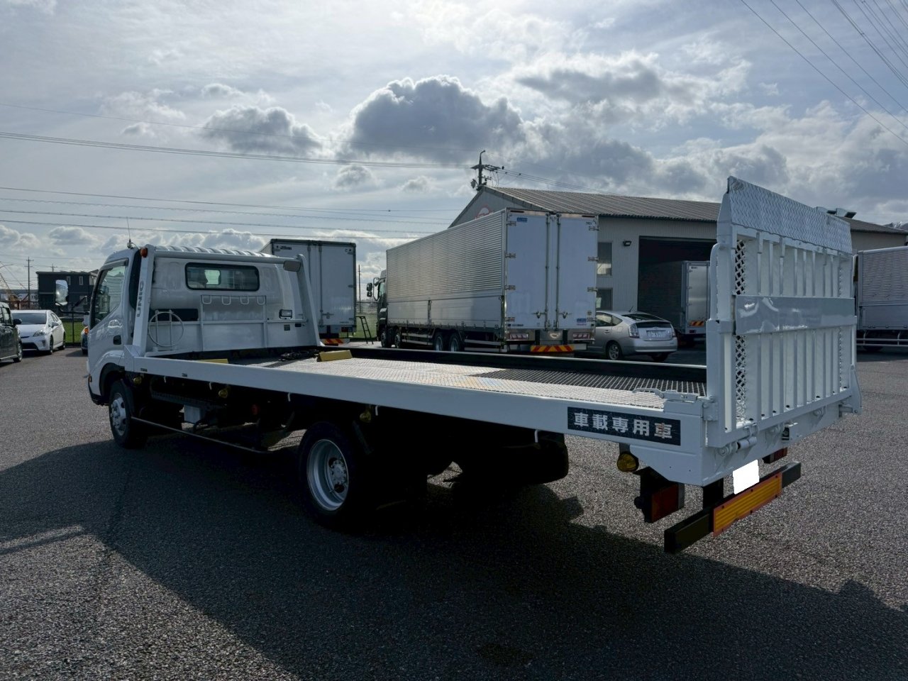 日野 小型ワイド デュトロ キャリアカー KK-XZU421M