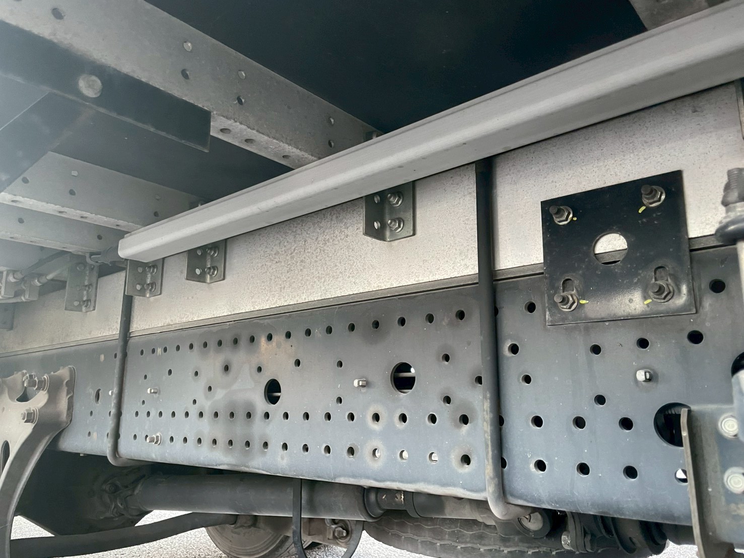 いすゞ 中型標準  アルミウィング TKG-FRR90T2