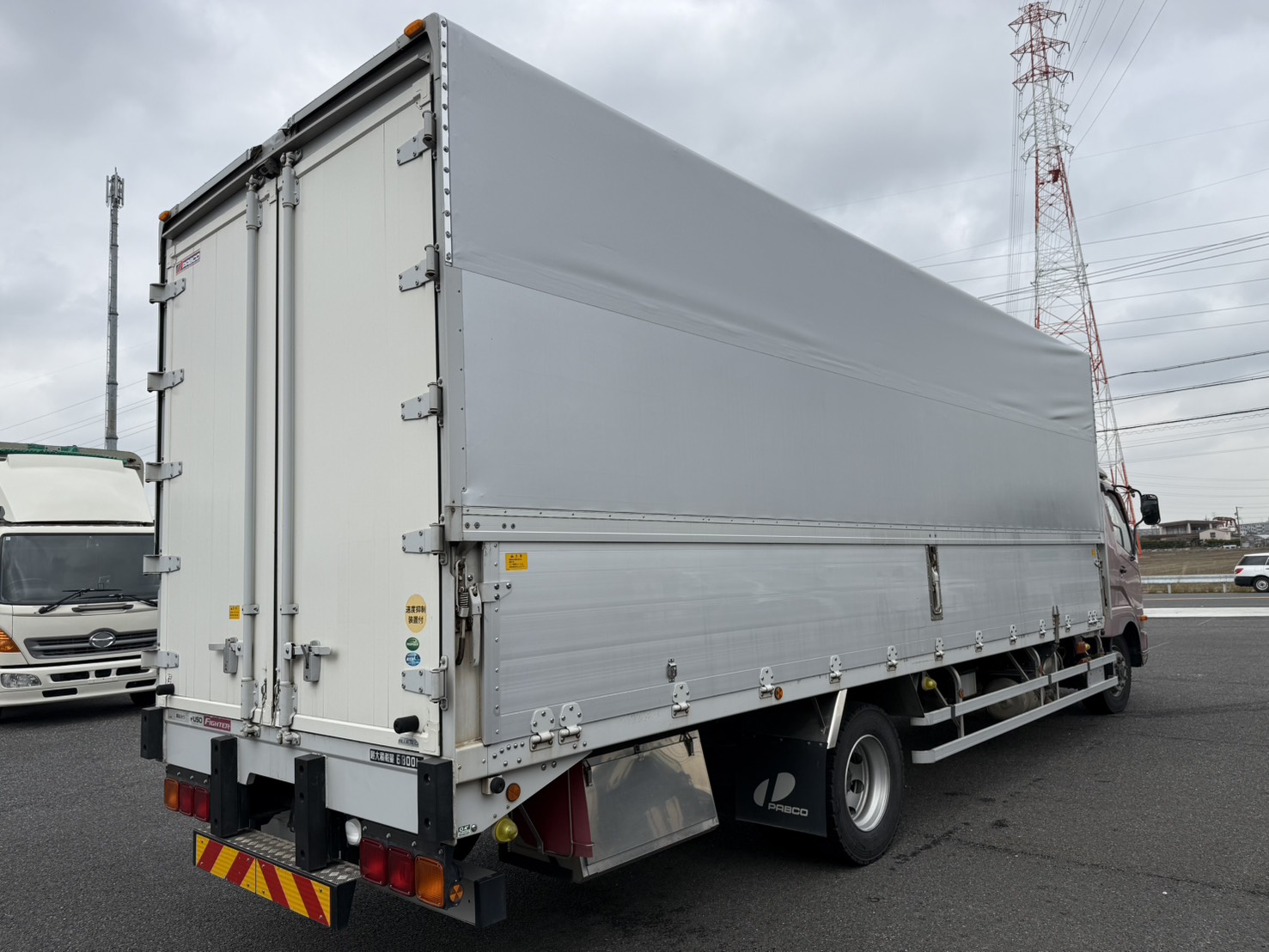 三菱 中型増トンワイド ファイター ホロウイング 2KG-FK65FZ