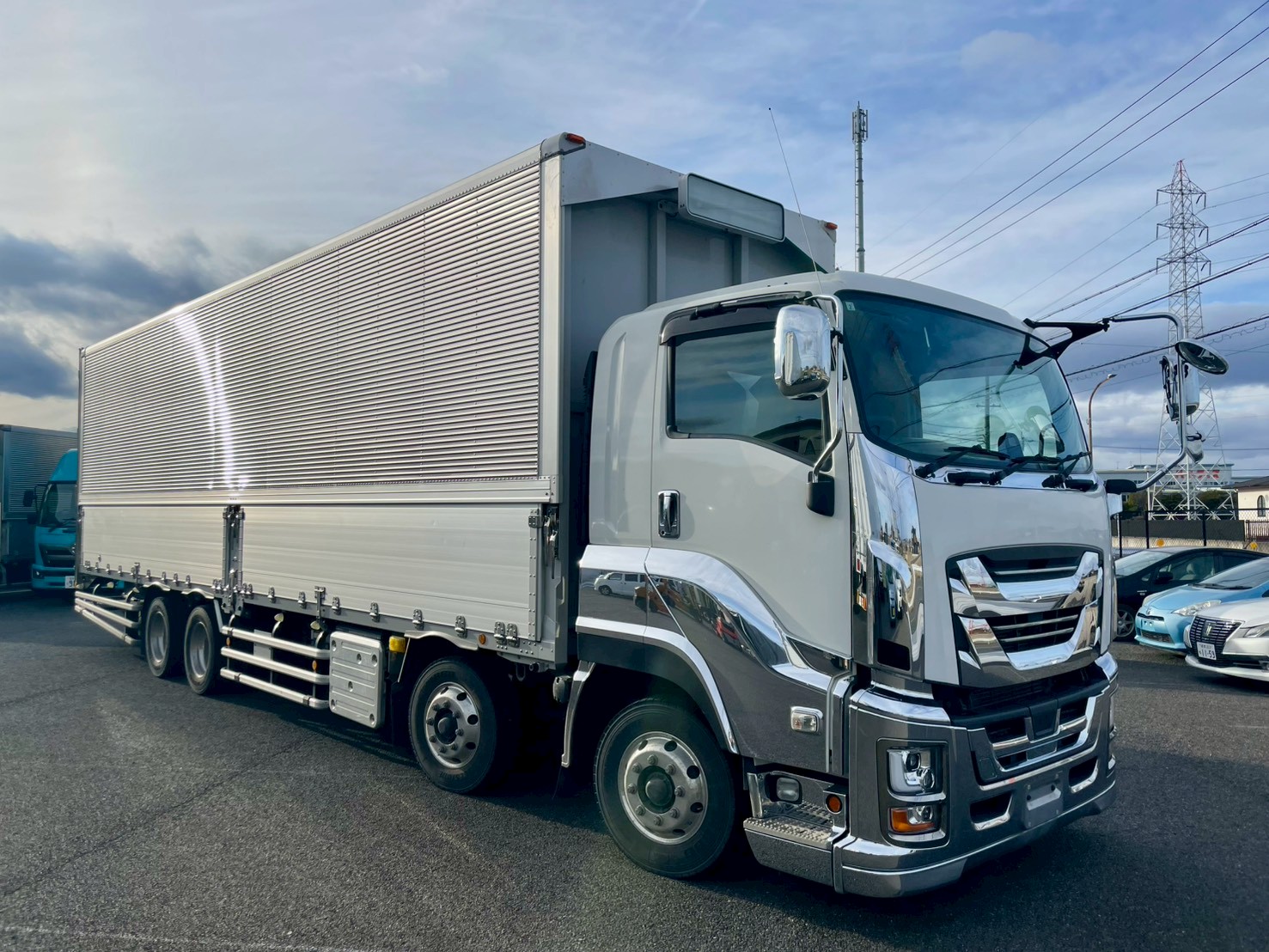 いすゞ 10t超 ギガ アルミウィング 2PG-CYJ77CA