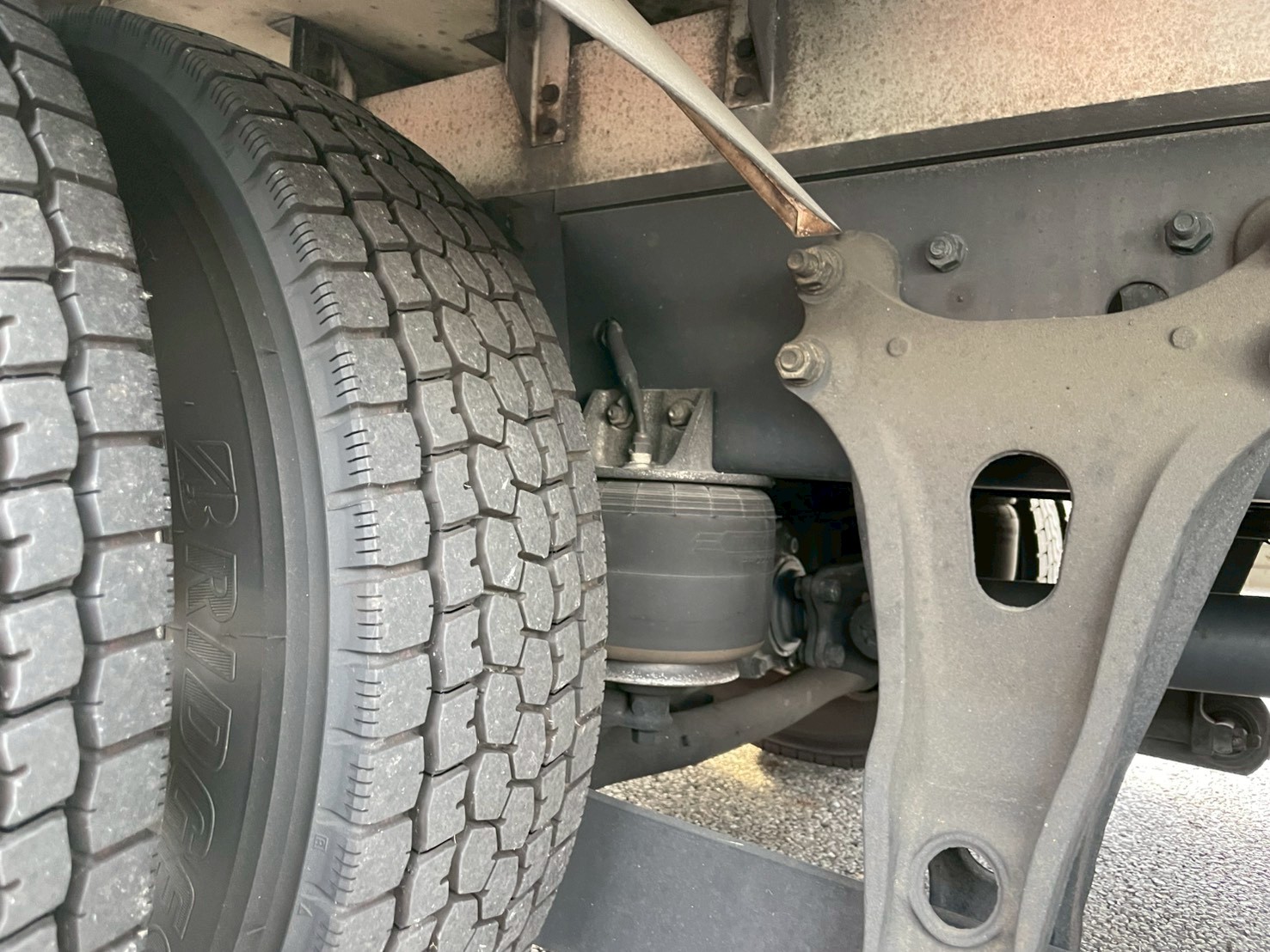 いすゞ 中型ワイド  冷凍車 TKG-FRR90T2