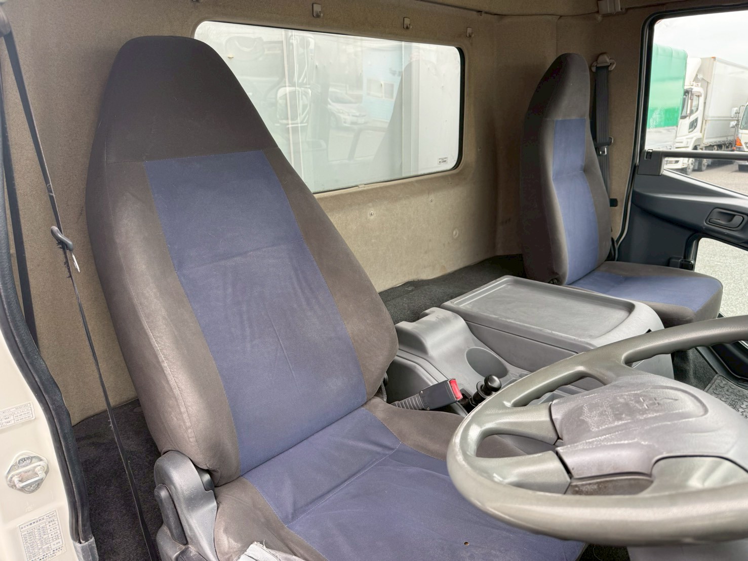 三菱 中型増トンワイド ファイター アルミウィング TKG-FK72FY