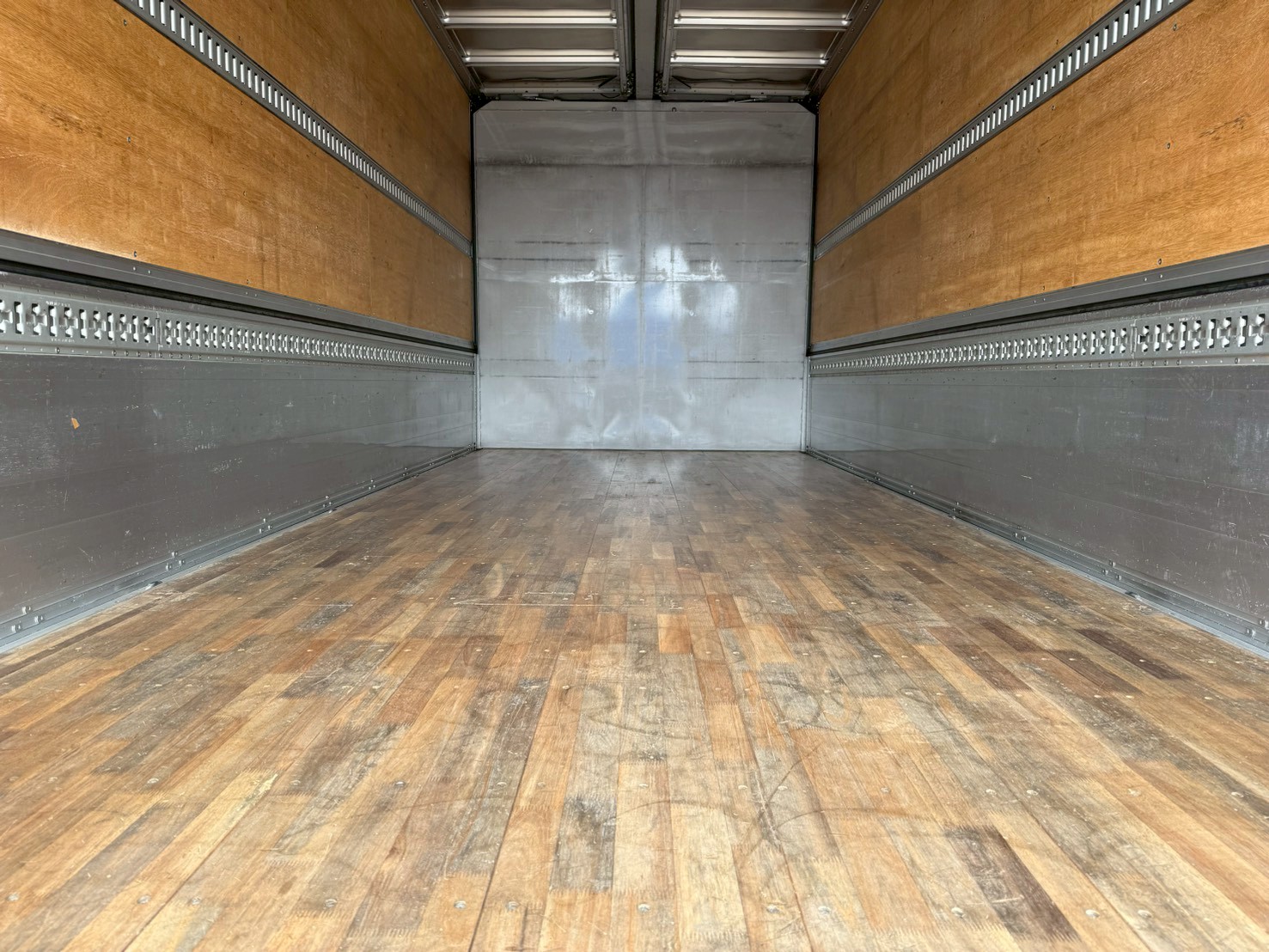 日野 中型ワイド  アルミウィング 2KG-FD2ABA