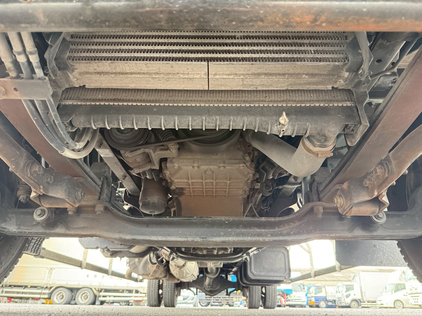 日野 中型ワイド  アルミウィング 2KG-FD2ABA