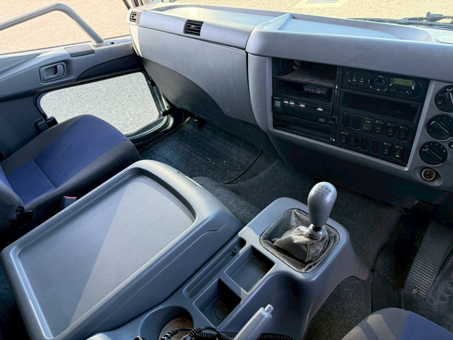 三菱 中型ワイド ファイター アルミウィング TKG-FK64F