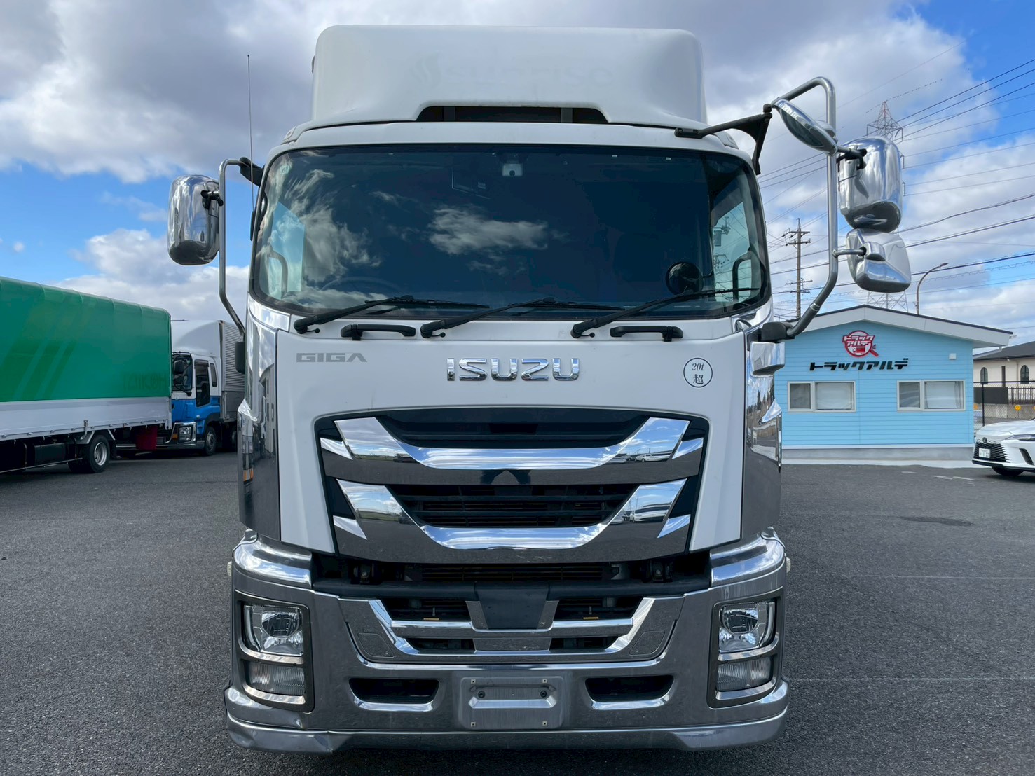 いすゞ 10t超 ギガ アルミウィング 2PG-CYJ77C