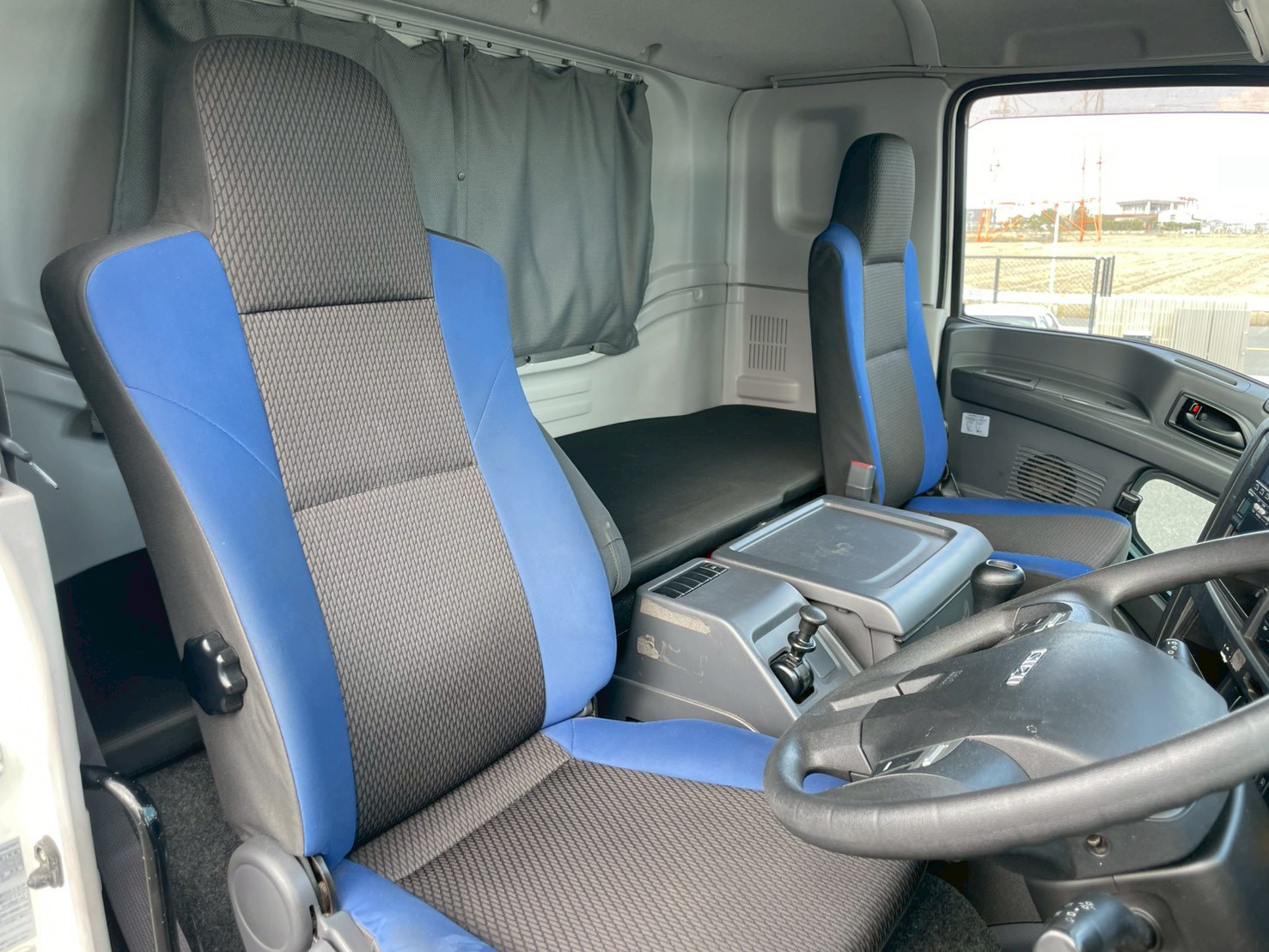 いすゞ 10t超 ギガ アルミウィング 2PG-CYJ77C