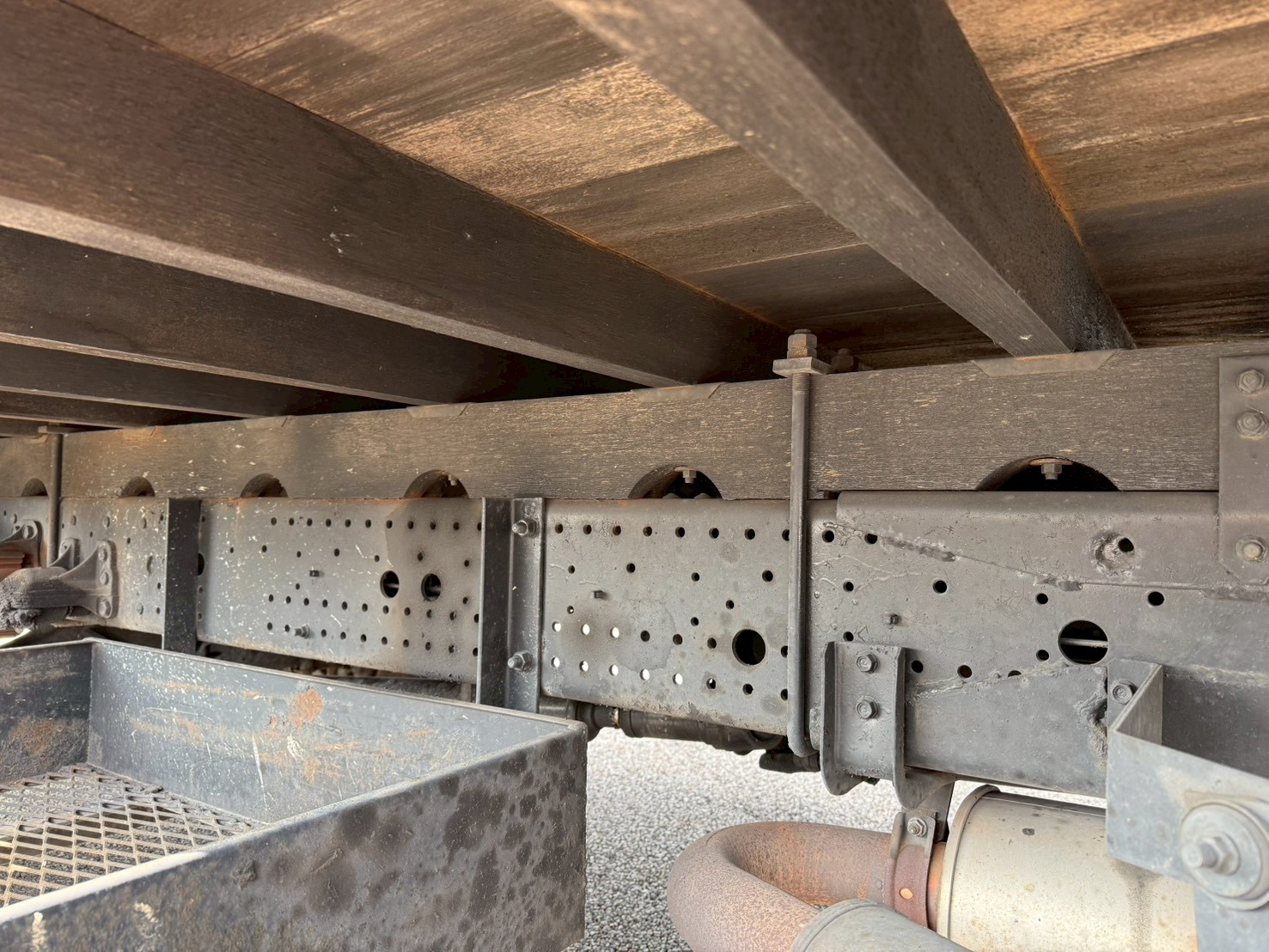 いすゞ 中型増トンワイド  クレーン３段 SKG-FSR90S2