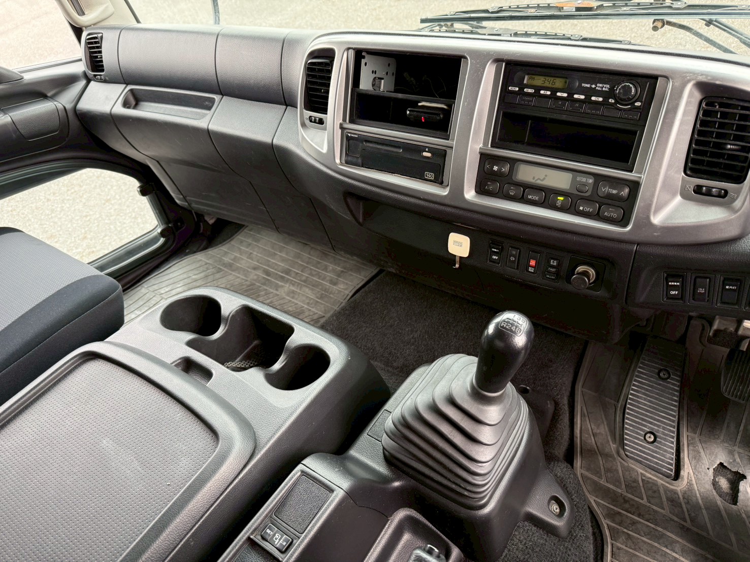 日野 中型ワイド  アルミウィング SKG-FD9JLAA