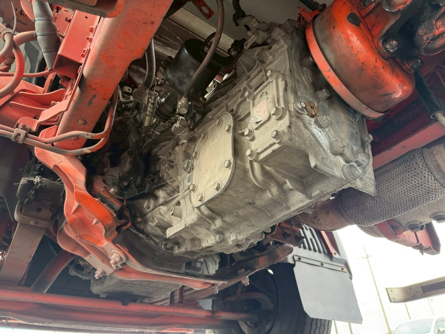 日野 中型ワイド  バン 2PG-FD2ABA改
