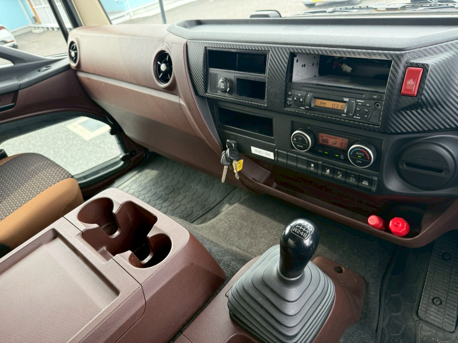 日野 中型ワイド  バン 2PG-FD2ABA改