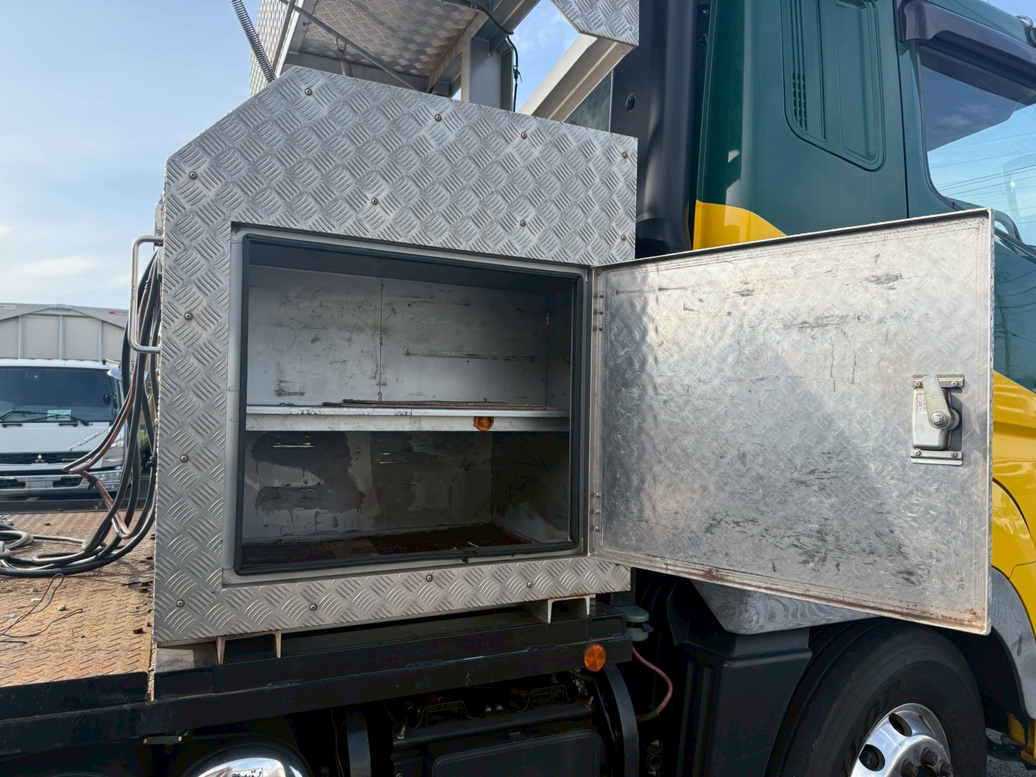 三菱 10t超 スーパーグレート トラクタ QKG-FV60VJR