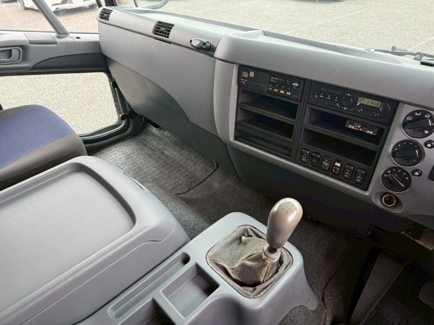 三菱 中型ワイド  アルミウィング TKG-FK61F